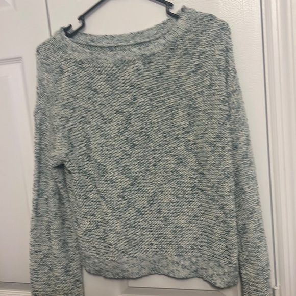 Large light blue sweater - Picture 1 of 1